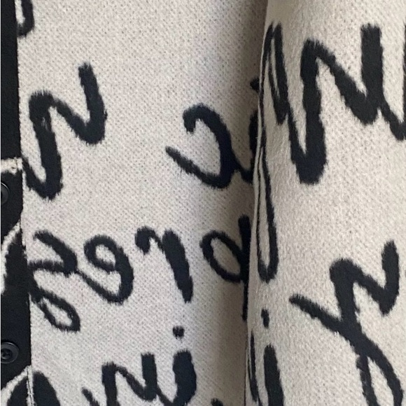 Zara Men’s Black/White Graffiti Print Fleece Jacket Letter Motif size XL - Picture 7 of 12